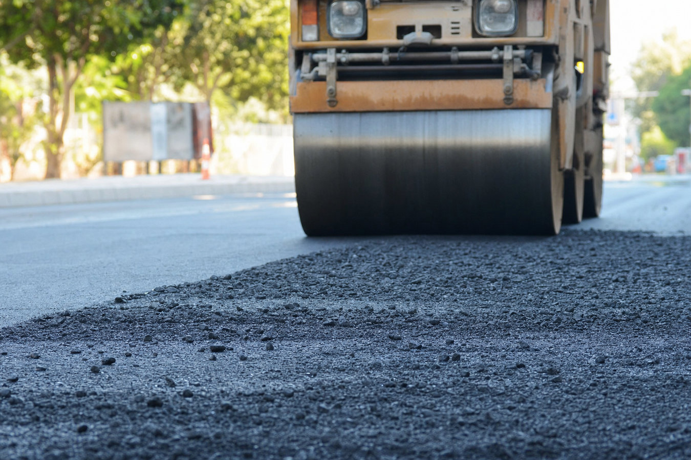 Asphalt resurfacing